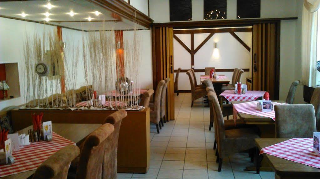 Garni Hotel Hof Zum Агаус Екстер'єр фото